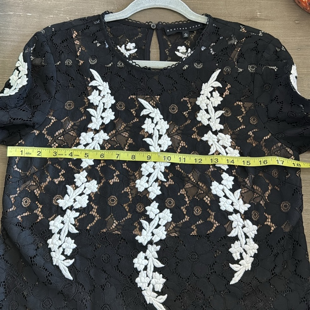 Endless Rose Embroidered Lace Top - Picture 6 of 7